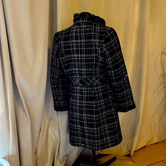 White House black market 3/4 length dress coat. - Picture 3 of 8